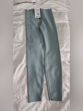 Lululemon NEW